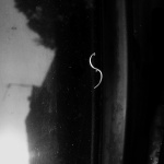 …Se taire…